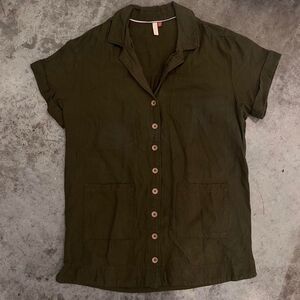 Anthropologie Pilcro army green linen cotton blend button up shirt size M